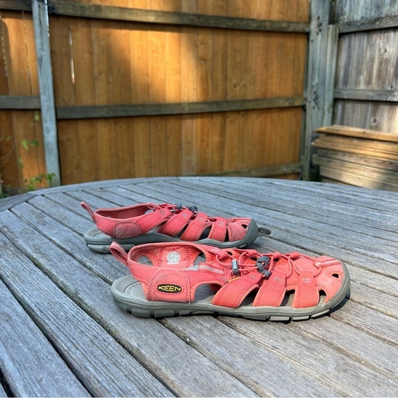 Women's Clearwater CNX Multi-Sport Sandals size woman’s 10‎ - Picture 1 of 8